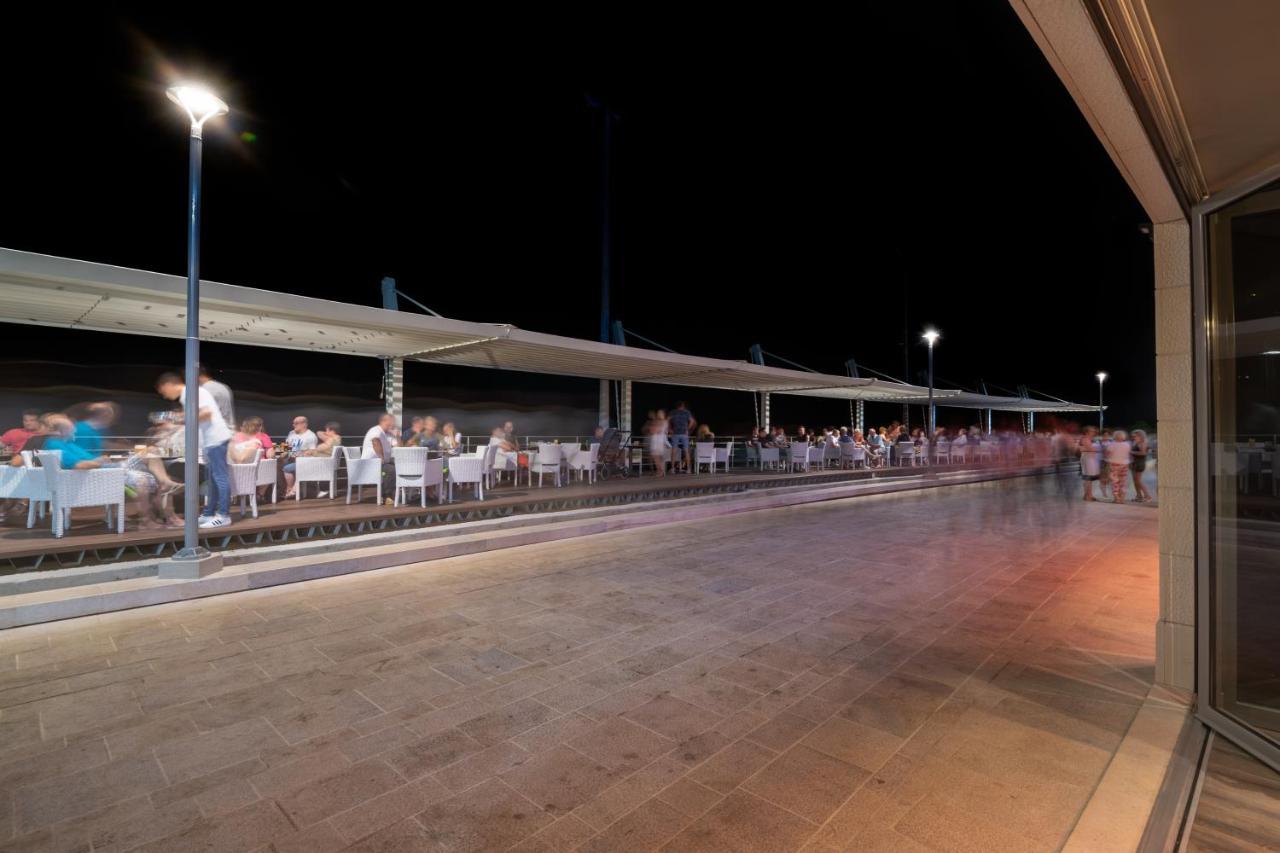 נאום Hotel Vapore מראה חיצוני תמונה